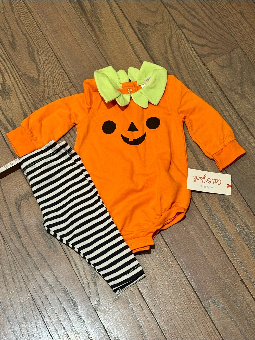 NWT Cat & Jack Baby Pumpkin Halloween Outfit Set 0-3 Months